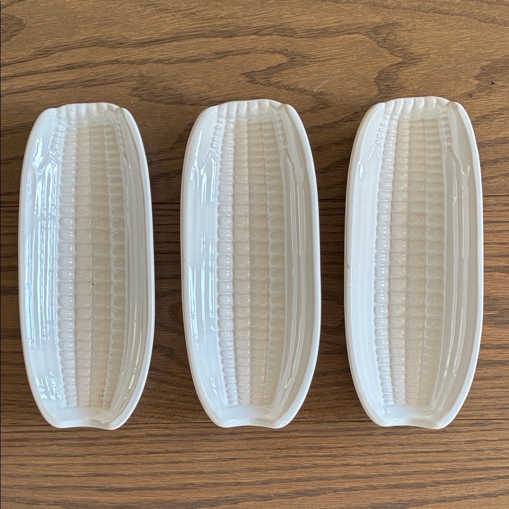 White Ceramic Corn-On-The-Cob Serving Dishes - Set of 3